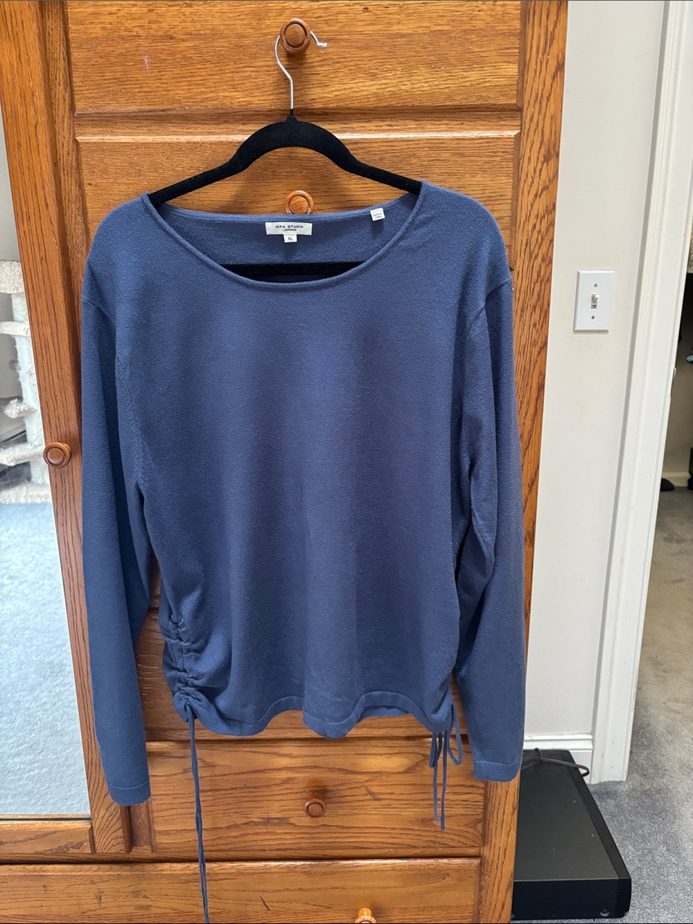 Navy Blue Long-Sleeve Drawstring Side Top